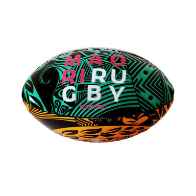 Ballon de rugby maori de Ruckfield Beach